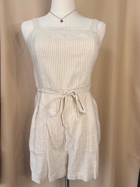 Old Navy Dresses & Skirts - Old Navy Cream Stripe Romper